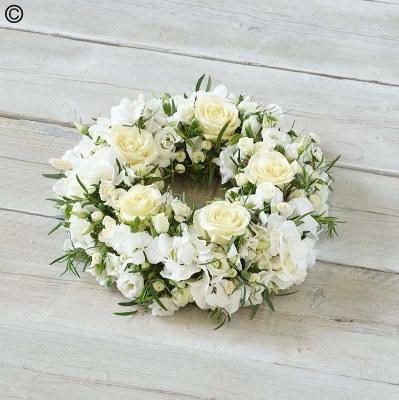 Opulent White Wreath